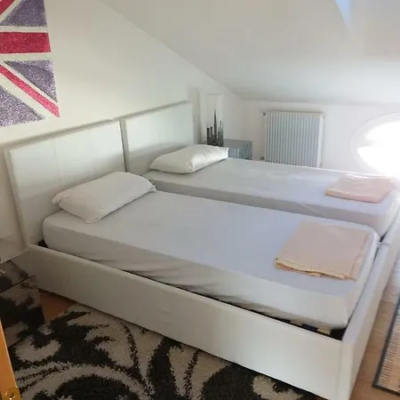 Antenore Attico Giulia Apartmán